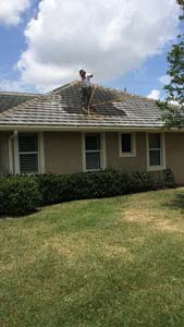 South florida roof cleaning the safe way