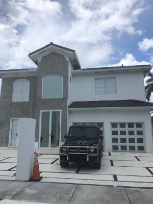 Elastomeric Roof Painting In Miami, FL